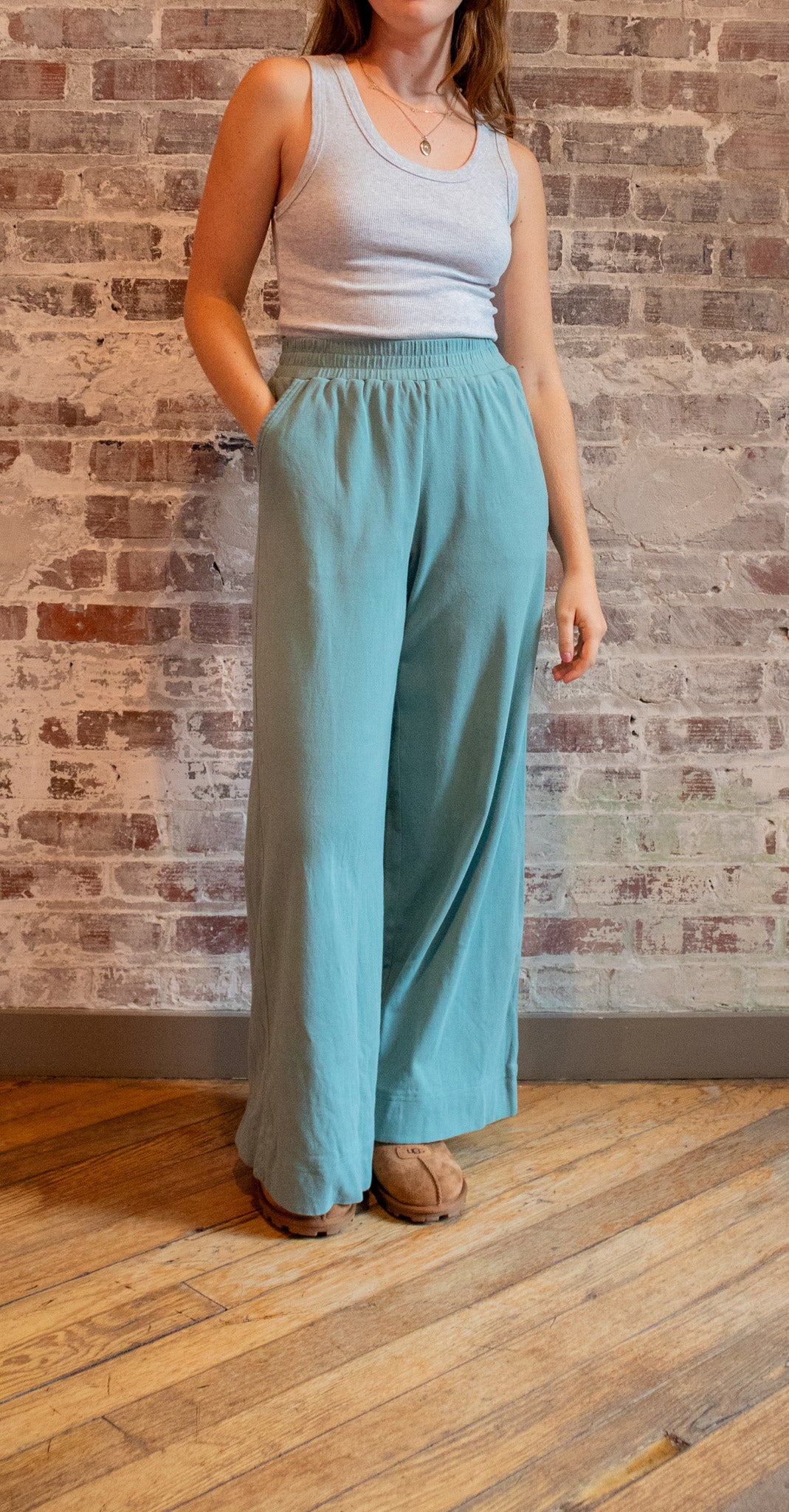 Natalie Pant in Turquoise