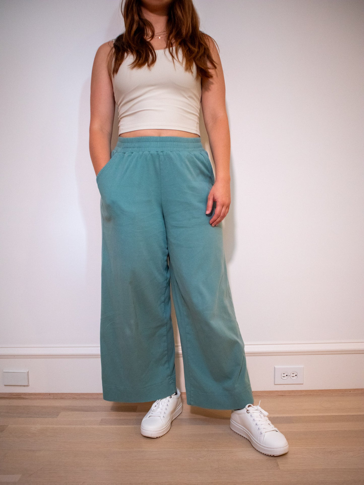 Natalie Pant in Turquoise